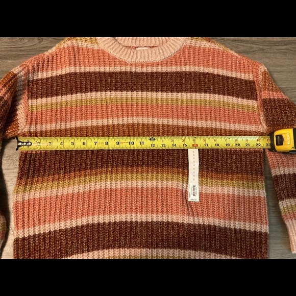 SO Juniors' Autumnal Crewneck Sweater Size Small - Picture 8 of 10